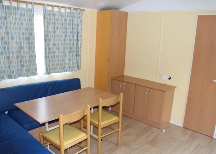 Du Pontis Κάμπινγκ *